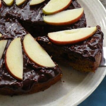 Vegan sweet potato chocolate cake