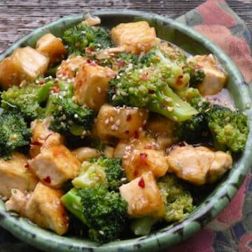 Sesame-ginger tofu and broccoli