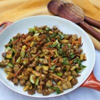 Ginger Vegetable Tempeh Stir-Fry from Leslie Cerier