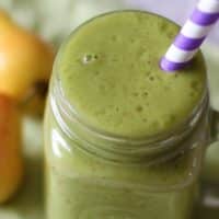 Pear and spinach smoothie from Love and Lentils