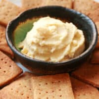 Hummus Crackers recipe