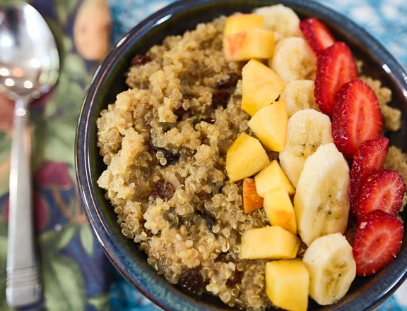 Quinoa-Maca breakfast bowls