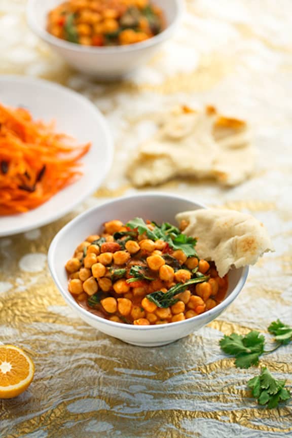 15-minute Chickpea masala dinner