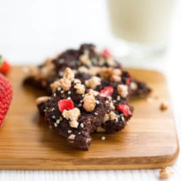 Chocolate granola clusters