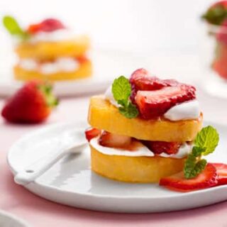 No-Bake Vegan Strawberry Shortcakes