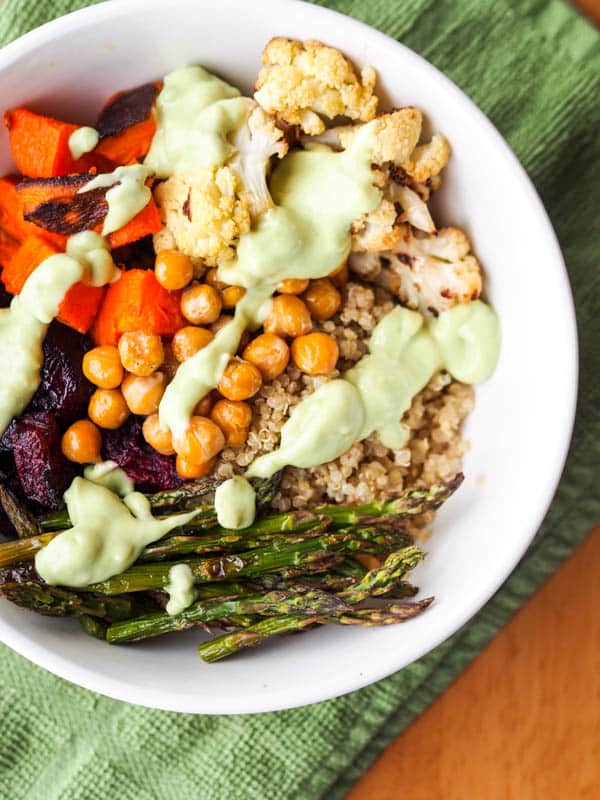 quinoa power bowls with avocado sause