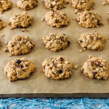 Vegan Peanut butter granola cookies