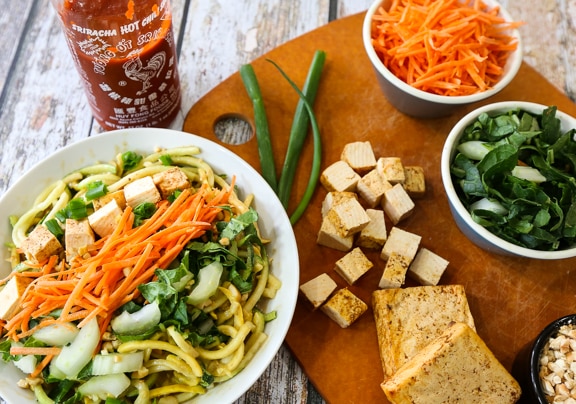 Peanut satay zucchini noodle bowl