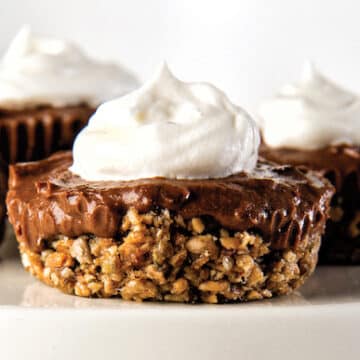 Chocolate Pudding Pie with Seed Crust