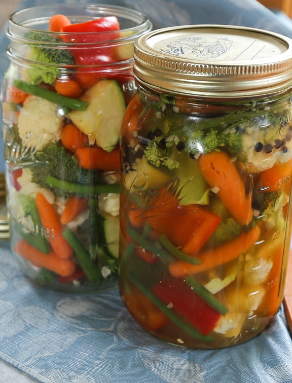 quick pickled vegetables