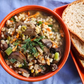 20-Minute Vegan Mushroom-Barley Soup