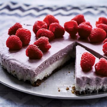 Vanilla Raspberry Vegan Cheesecake