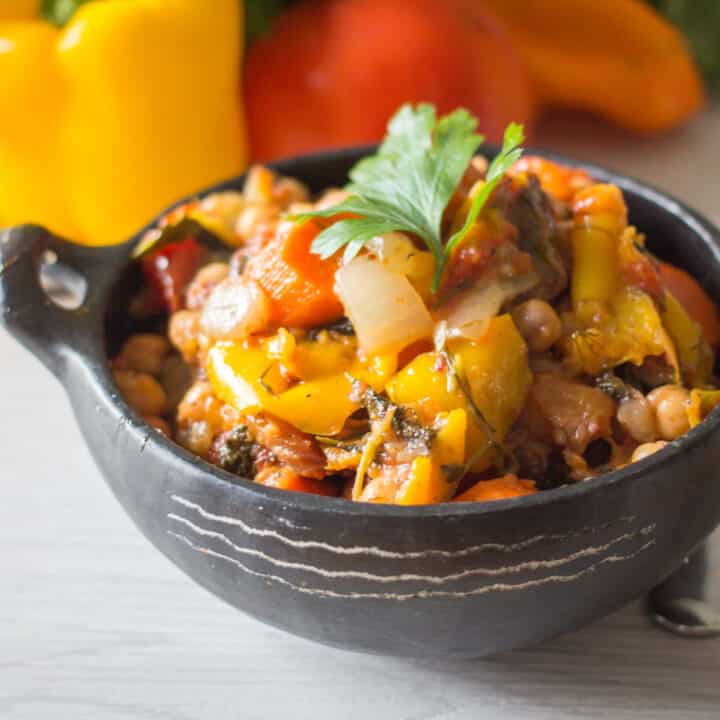 Vegetable Tagine - Vegan recipes by VegKitchen