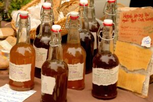 Apple Cider Vinegar Diet: Bottles of ACV