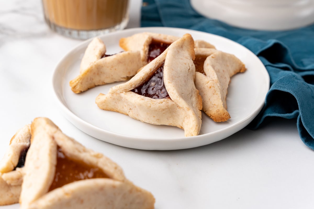 vegan hamantasch cookies  on a plate