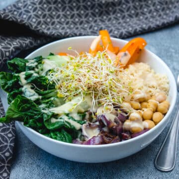 Fresh Chickpea Buddha Bowl