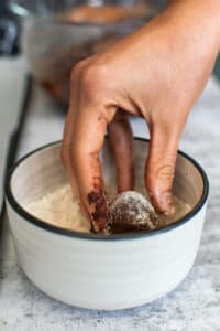 vegan chocolate crinkle cookies