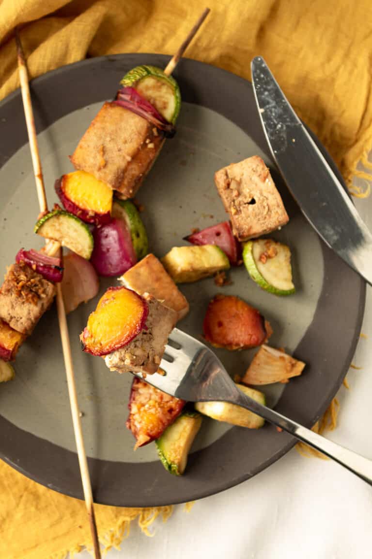 Grilled Tofu Skewers - Vegan recipes by VegKitchen