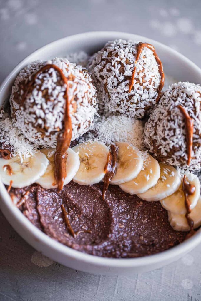 vegan chocolate cookie dough smoothie bowl