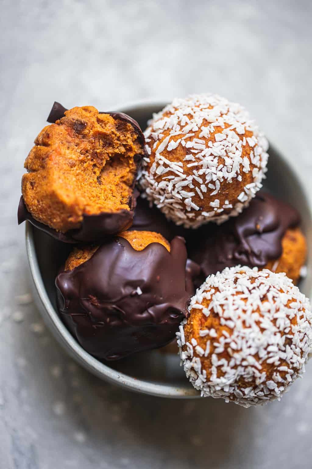 vegan carrot cake bliss balls