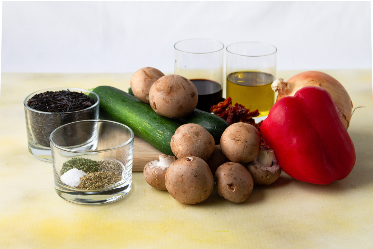 ingredients for wild rice with mushrooms