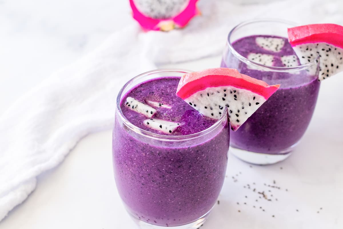 glasses of dragon fruit smoothie