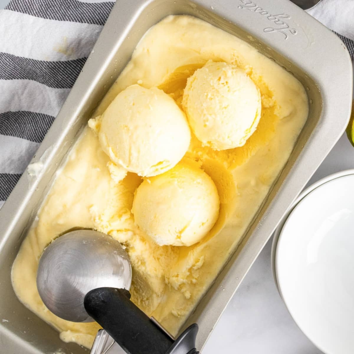 Vegan-Mango-Ice-Cream-1200px-square.jpg