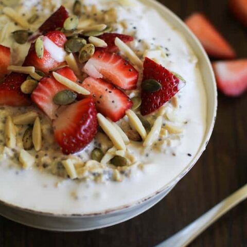 Strawberry Oatmeal Breakfast Bowls