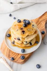 vegan blueberry pancakes