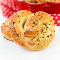 vegan soft pretzels