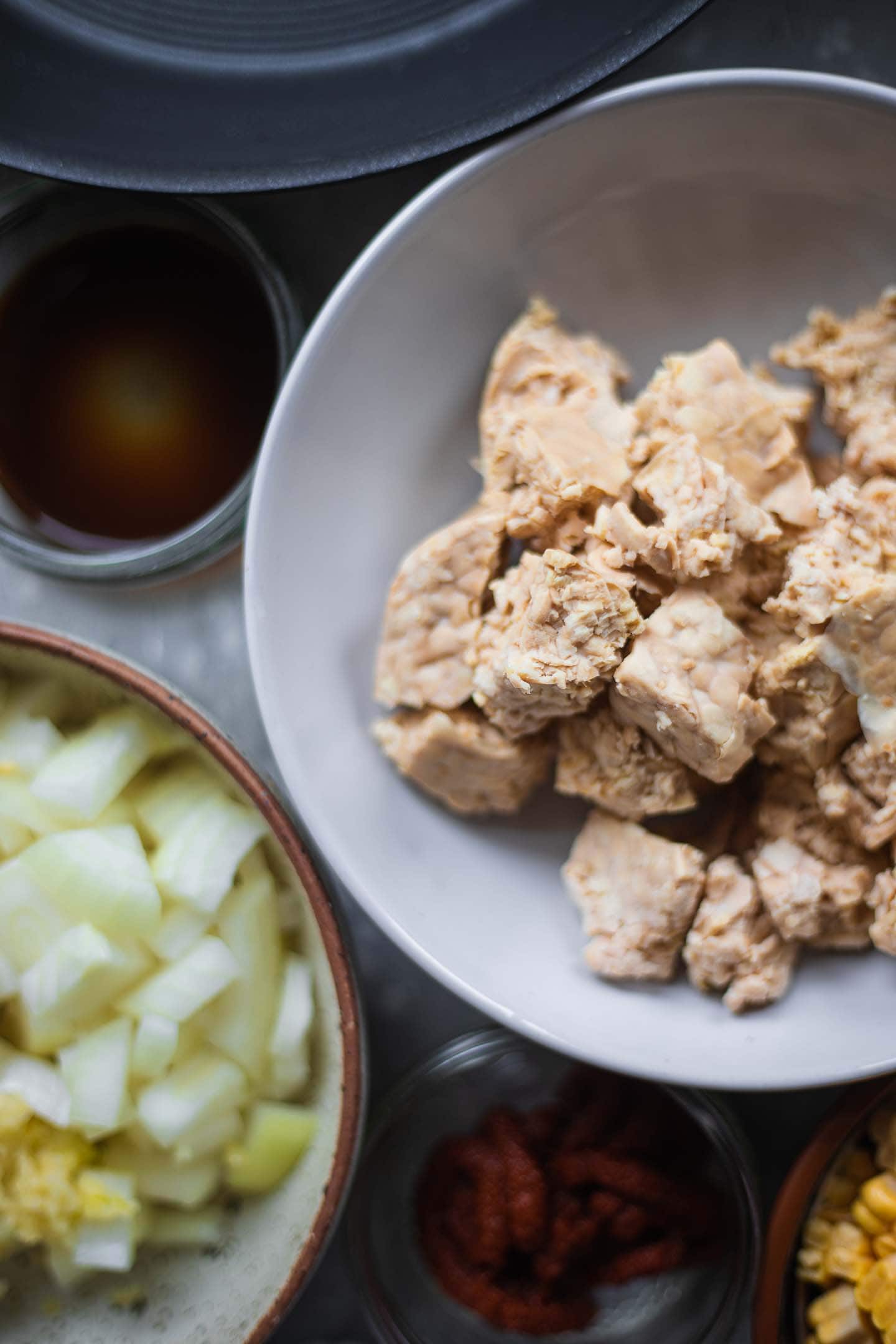 Ingredients for smoky tempeh