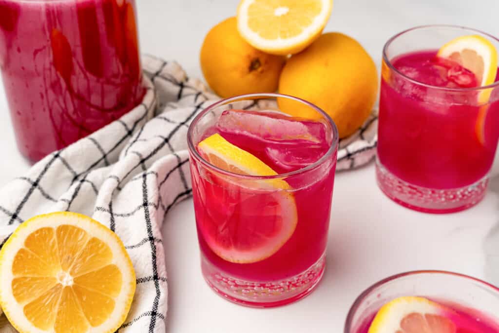 Dragonfruit Lemonade (3 Ingredients!) Vegan recipes by VegKitchen