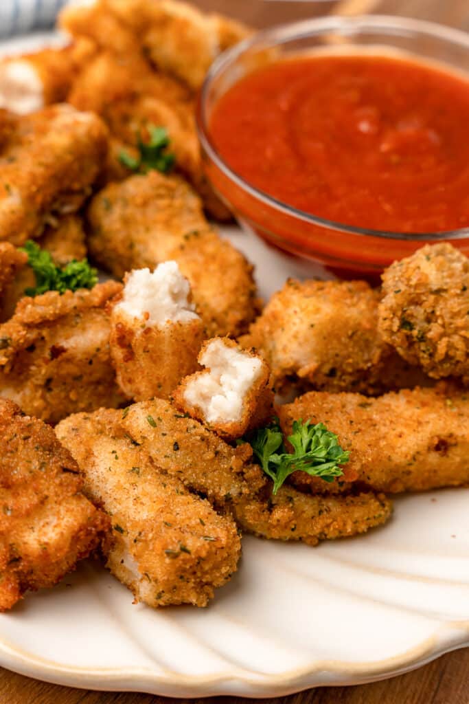 Vegan Mozzarella Sticks Vegan recipes by VegKitchen Plantobevegan