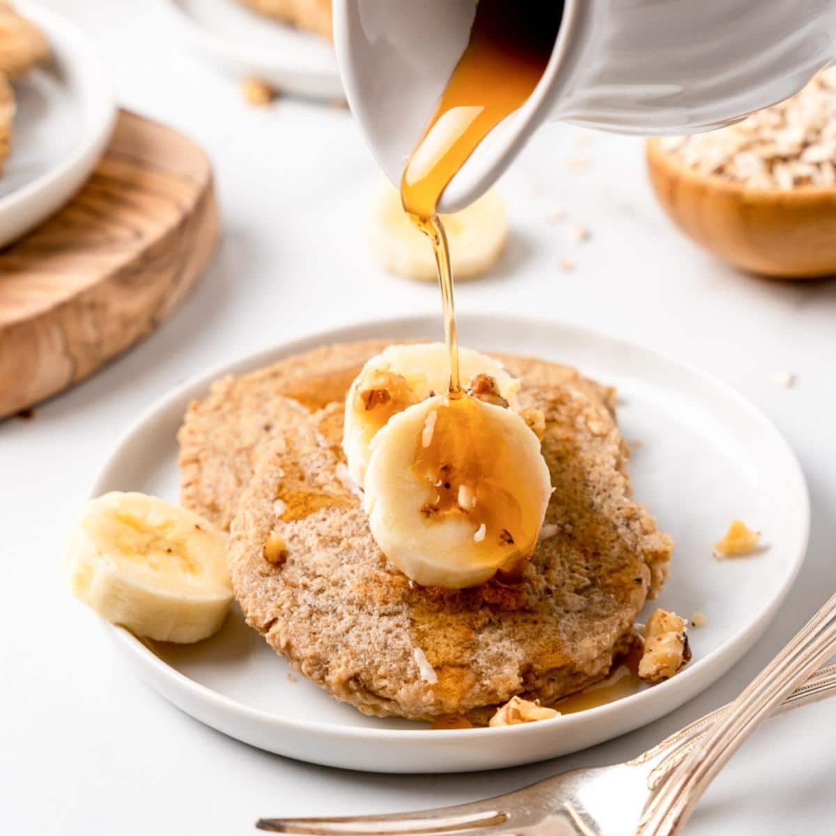 Vegan Banana Oat Pancakes