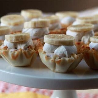 vegan banana cream pie mini tarts