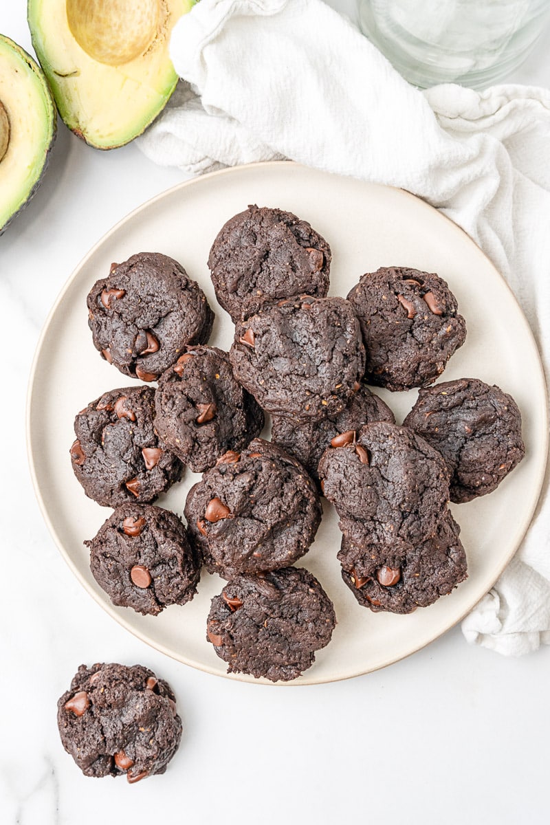 vegan chocolate avocado cookies